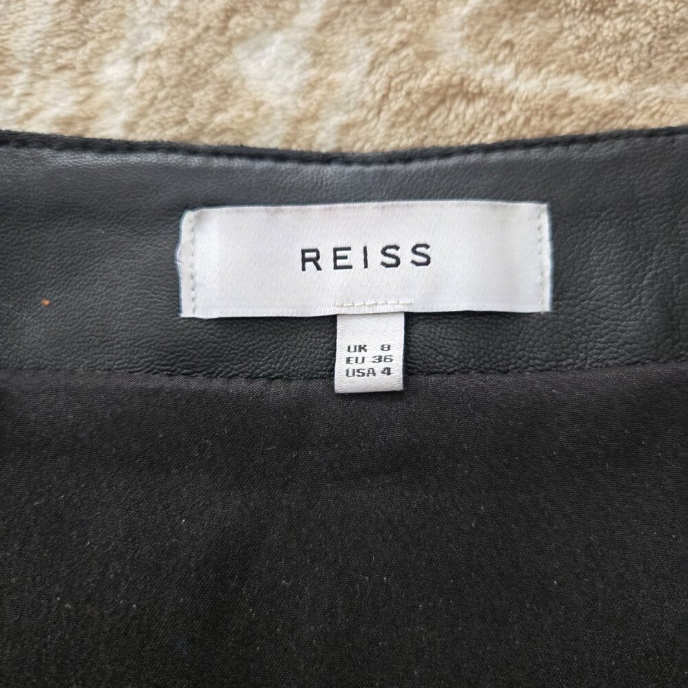 Reiss Black Leather Skirt – US 4 – Asymmetric Zip - Picture 8 of 12